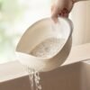 2455a1a2-db02-48ac-a2d1-aabf5b84431a.jpg 1pc Durable Colander Bowl with Built-in Filter | Kitchen Utensil